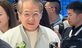 成龙爆料娱乐圈乱象事件,内幕惊人，行业整顿势在必行
