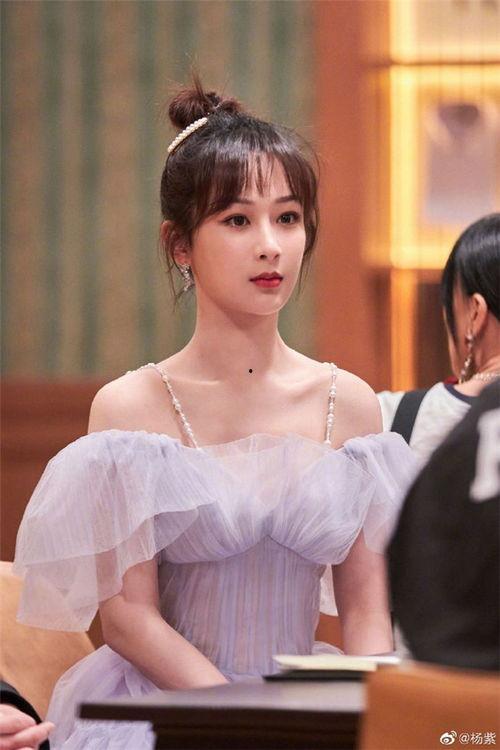 吃瓜娱乐杨紫,吃瓜娱乐中的青春偶像